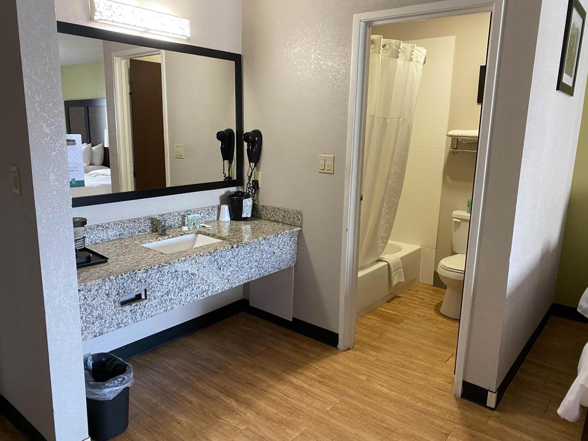 6 Lancaster Hotel Fertility