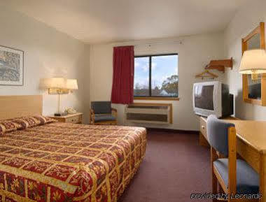 Hotel 6